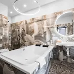 Anders Hotel