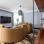 Anders Hotel