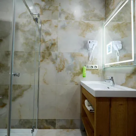 Anders Отель Старе-Яблонки