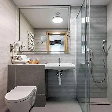 Anders Hotel