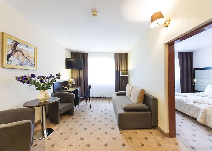 Hotel Anders Stare Jablonki